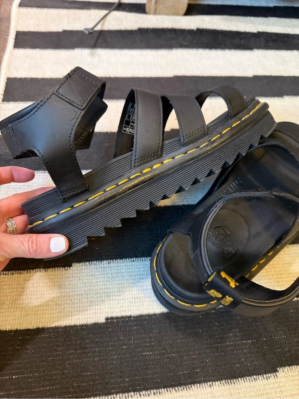 Dr. Martens Blaire sandal